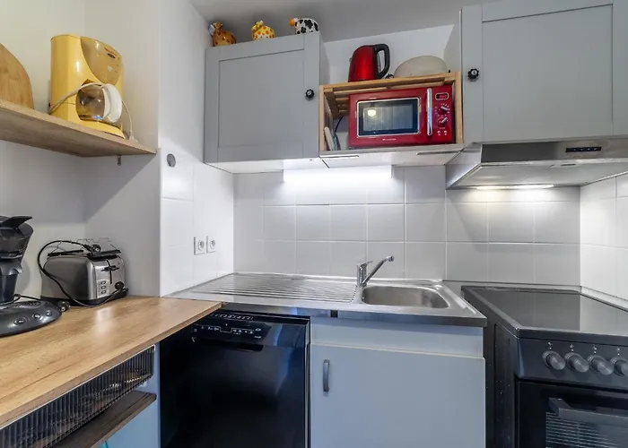 Apartment Le Jardin Du Loderi-2 By Interhome