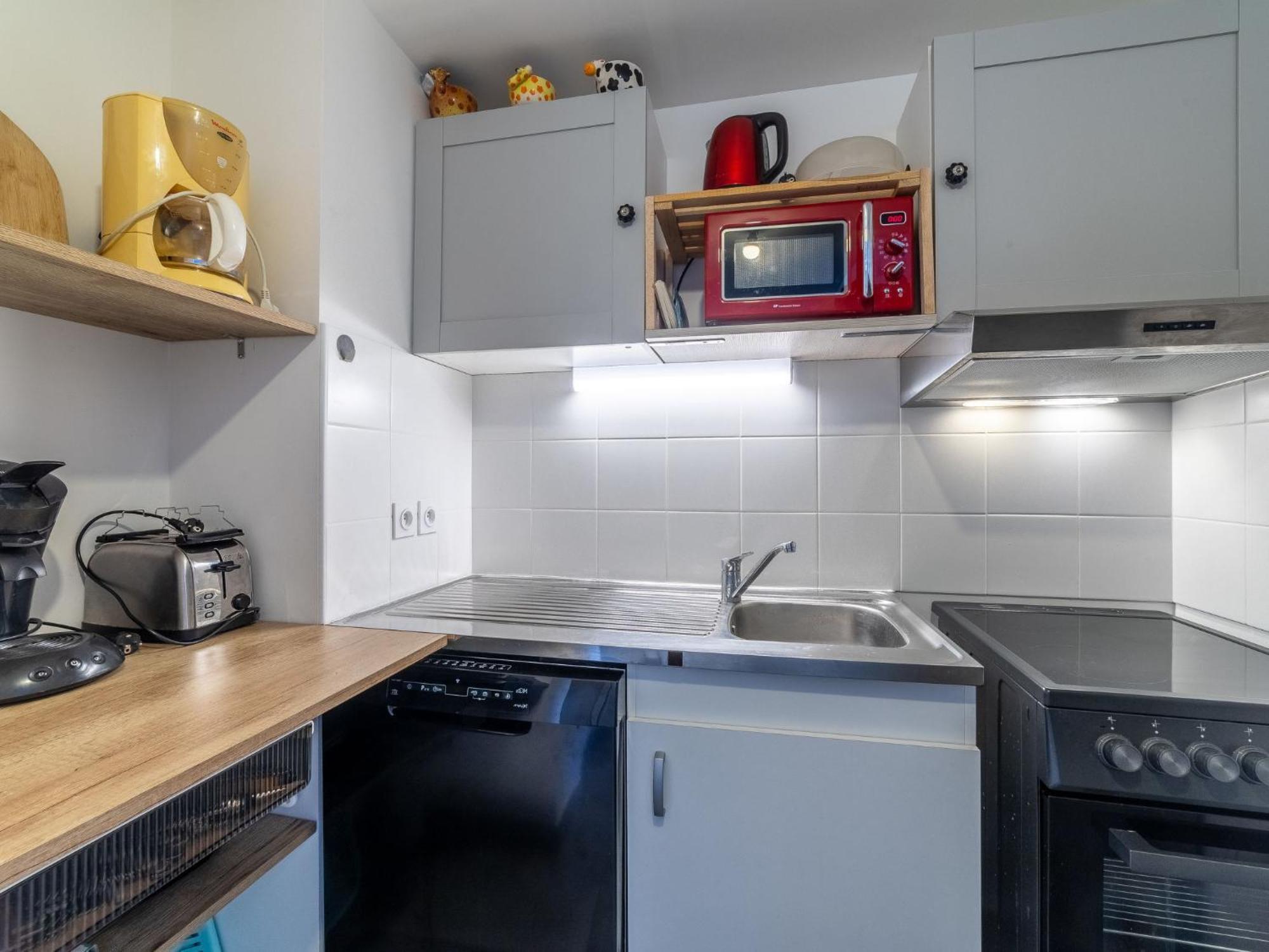Appartamento Le Jardin Du Loderi-2 By Interhome